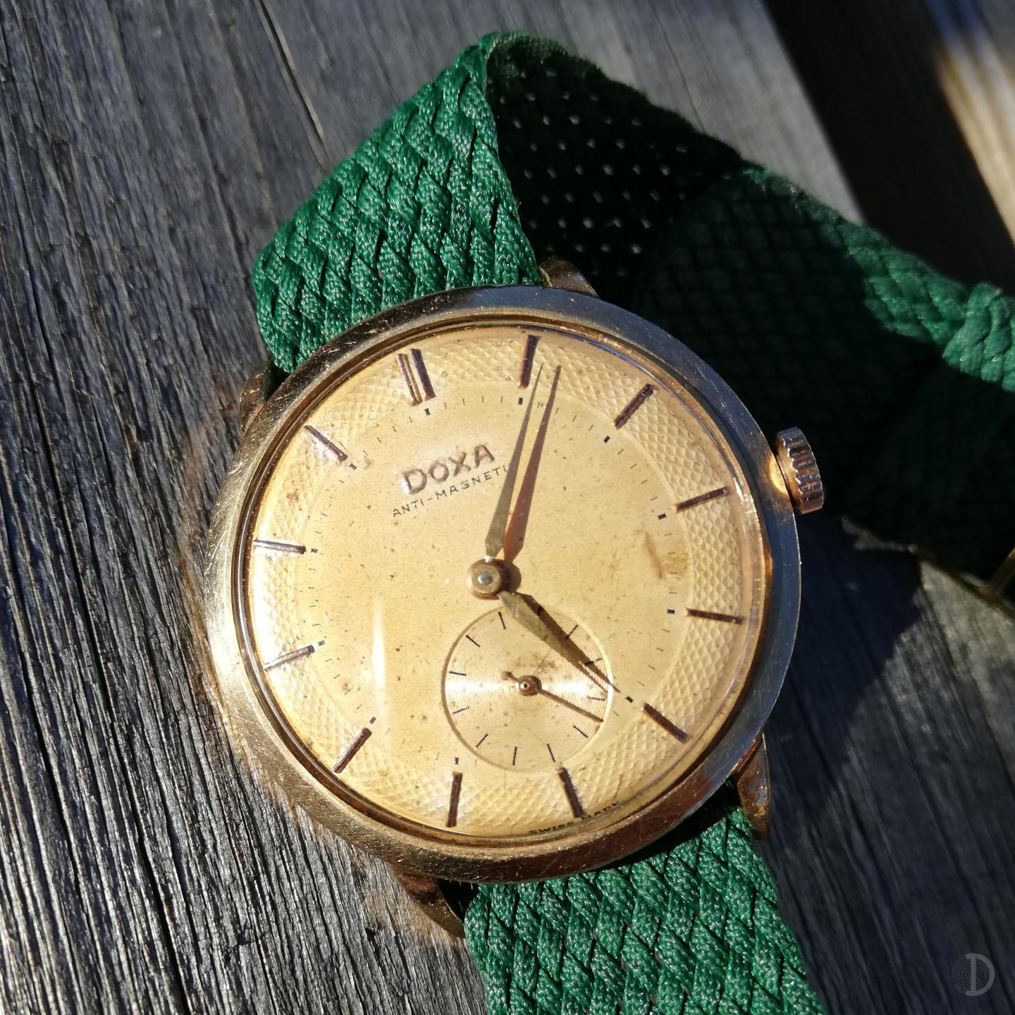 Montre Vintage DOXA Années 30 - Mouvement Mécanique Manuel - Boîtier Argenté Coussin