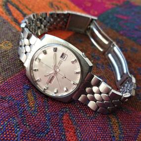Seiko DX Owner Review : Interesting, friendly, delightful - Dialicious