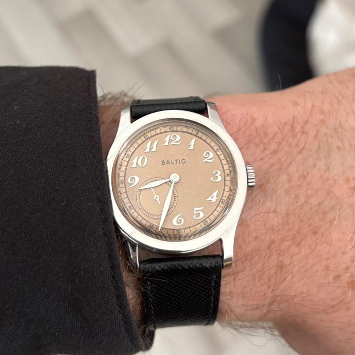 Discover Baltic Watches: History, Popular Models Owners' Reviews