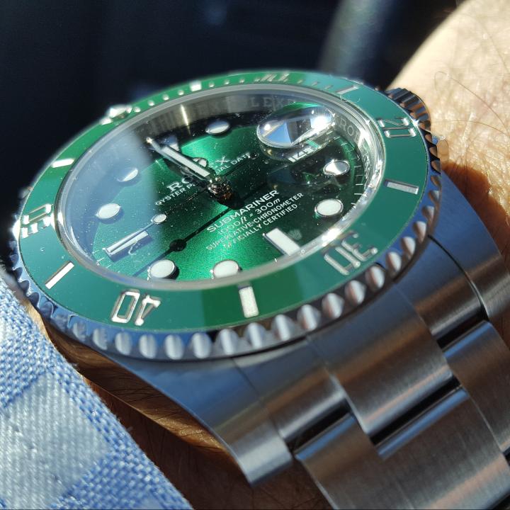 Rolex Submariner Date 116610LV - Caractéristiques, Prix et Avis Clients ...
