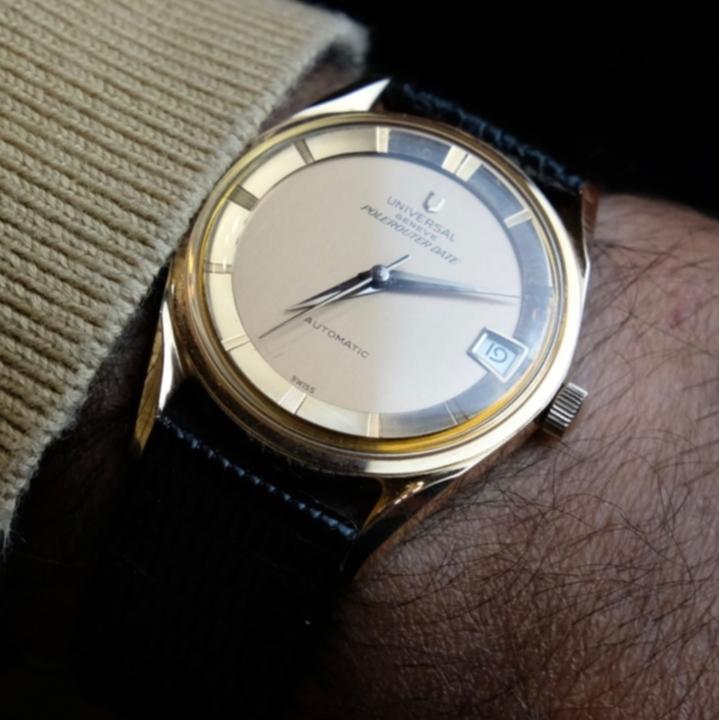 Universal Genève Polerouter Date: 5 owner reviews with 25 photos