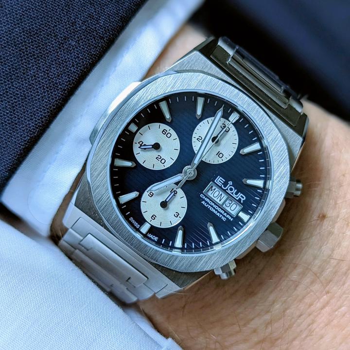 Discover Le Jour Watches: History, Popular Models Owners