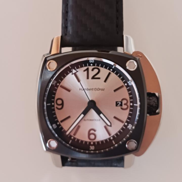 Discover Humbert Droz Watches: History, Popular Models Owners